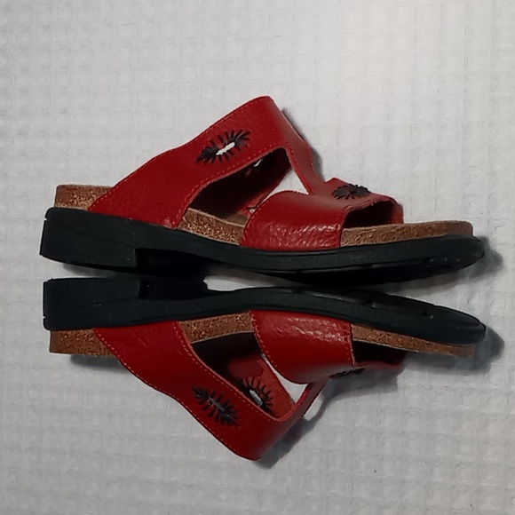 Marina Luna Size 6 Red Leather Sandal With Black Stitching Cork Footbed - Picture 6 of 11